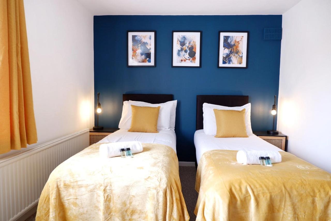 Comfortable And Cozy 4-Bedroom House Near The Hospital CBG Extérieur photo